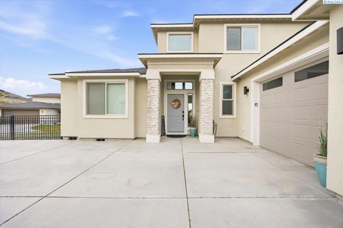 6557 Argos St, West Richland, WA, 99353-5519 | Card Image