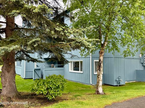apt-101-1661 Eastridge Dr, Anchorage, AK, 99501-5767 | Card Image