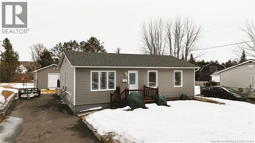 14 Daulphin Dr, Fredericton, NB, E3A4P5 | Card Image