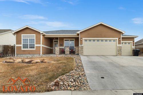 2621 Osprey, Casper, WY, 82601 | Card Image