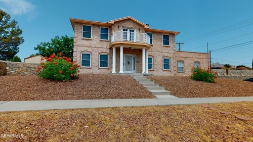 9033 Leo St, El Paso, TX, 79904-1221 | Card Image