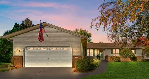 801 Courtney Dr, Crown Point, IN, 46307 | Card Image