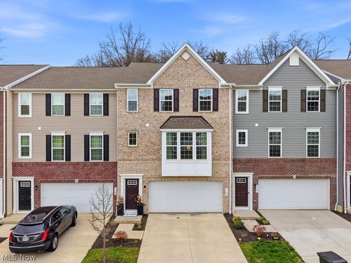 1185 Bean Ln, Akron, OH, 44313-7997 | Card Image