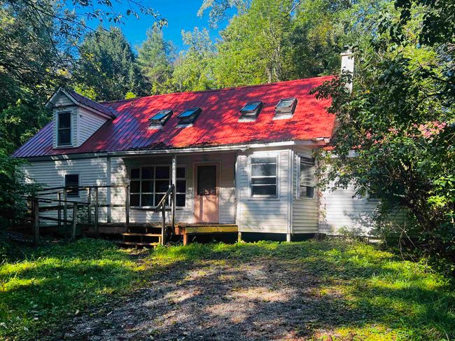 908 Pleasant Valley Road, House other with 3 bedrooms, 1 bathrooms and null parking in Rockingham VT | Image 1