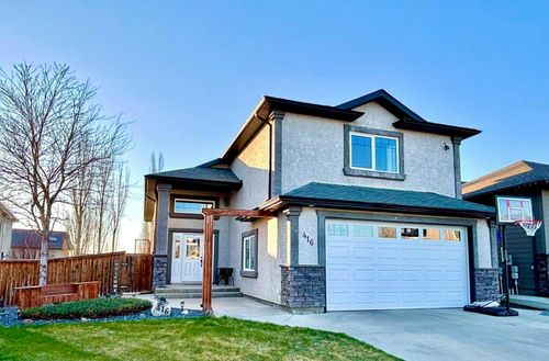 416 Haru Moriyama Pl N, Lethbridge, AB, T1H5P1 | Card Image