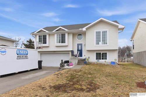 4935 N 17th Street, Omaha, NE, 68110 | Card Image