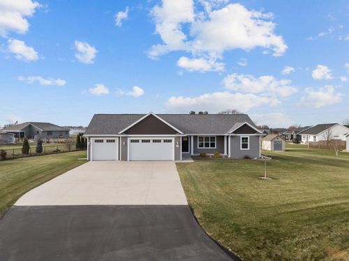 4215 Marquart Lane, OMRO, WI, 54963 | Card Image