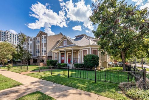 212-915 W 23rd St, Austin, TX, 78705-5045 | Card Image