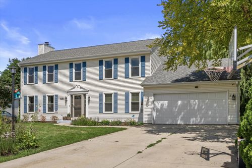7115 Joy Marie Ln, Waterford, WI, 53185-1868 | Card Image