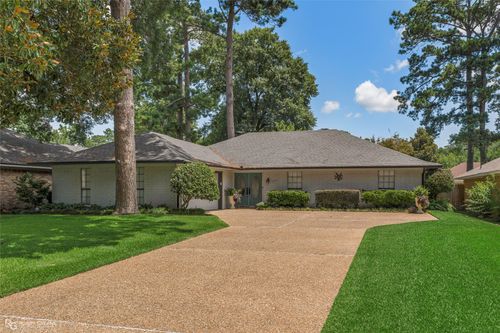 9841 High Point Dr, Shreveport, LA, 71106-7626 | Card Image