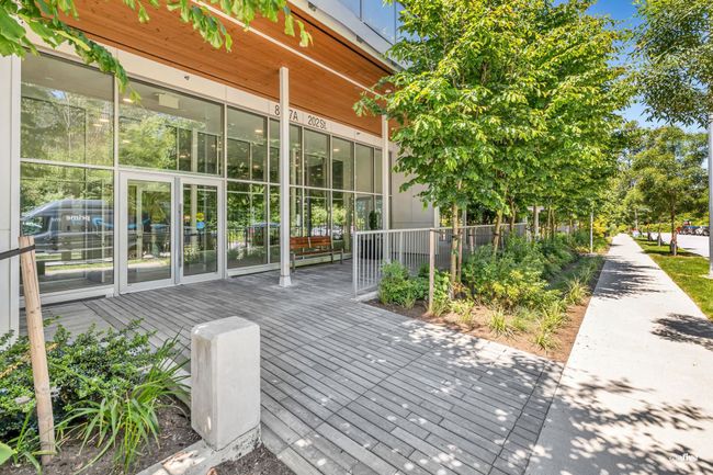 View of deck | Image 18