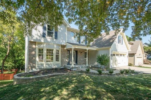 7654 N Atkins Pl, Kansas City, MO, 64152-4423 | Card Image