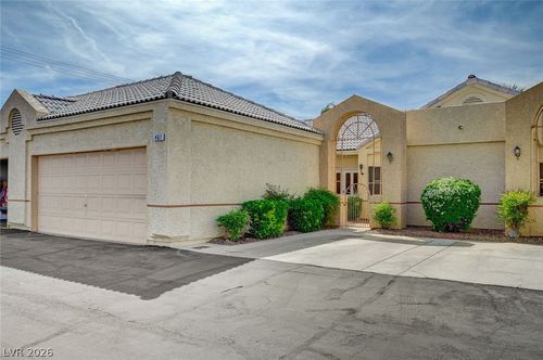 461 Purple Finch Dr, Las Vegas, NV, 89107-2837 | Card Image