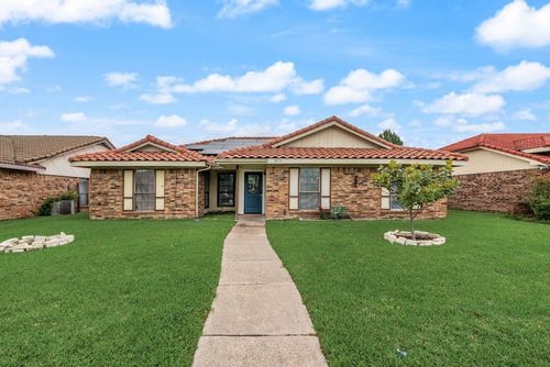 2711 Eagle Pass, Mesquite, TX, 75150-4889 | Card Image
