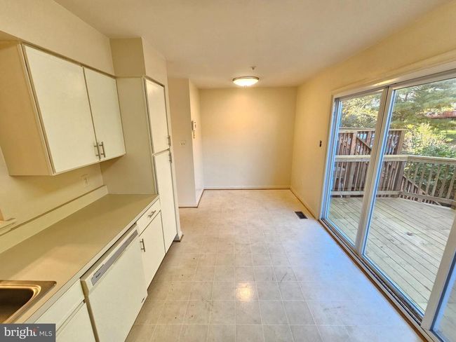 19165 Highstream Dr, Townhouse with 3 bedrooms, 4 bathrooms and null parking in GERMANTOWN MD | Image 9