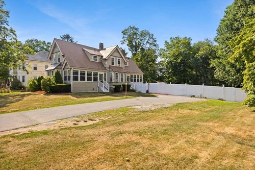 9 Dale St, Taunton, MA, 02780-4612 | Card Image