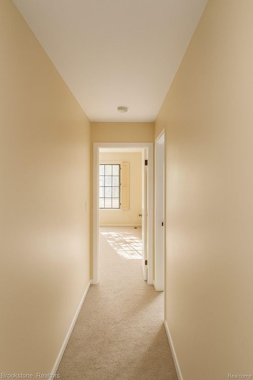 apt-83-29146 Wellington Rd W, Southfield, MI, 48034-4528 | Card Image