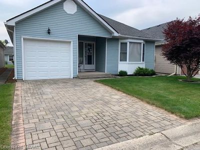 56 Hawkins Cres, House other with 2 bedrooms, 2 bathrooms and 2 parking in Tillsonburg ON | Image 1