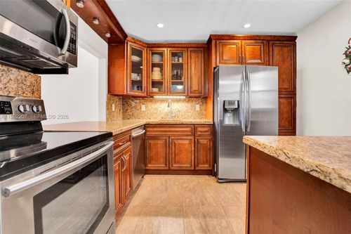 apt-220-410 Se 2nd St, Hallandale Beach, FL, 33009-5614 | Card Image