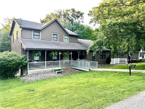 160 Crestwood Ct, Belpre, OH, 45714-8245 | Card Image