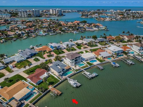 7927 11th Ave S, St Petersburg, FL, 33707-2705 | Card Image