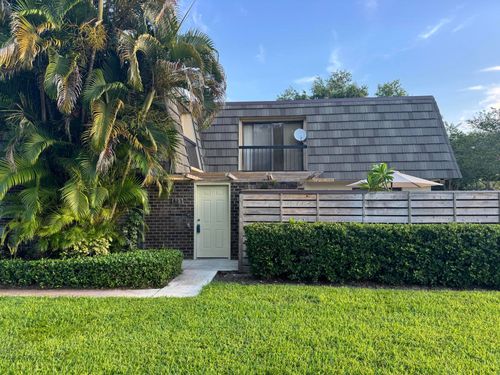423 4th Ter, Palm Beach Gardens, FL, 33418-3659 | Card Image