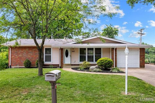 747 Burwick Ter, Manchester, MO, 63021-6727 | Card Image