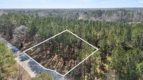 121 W Grandiflora Dr, Wallace, NC, 28466-2414 | Card Image