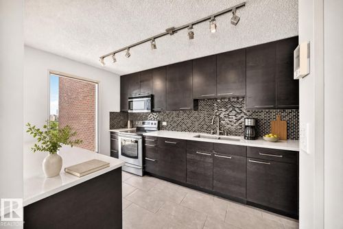 1802-11027 87 Ave Nw, Edmonton, AB, T6G2P9 | Card Image