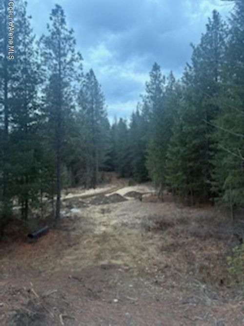 7571 Lakeshore Dr, Sagle, ID, 83860 | Card Image