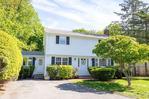 7 West Ferdinand St, Stoneham, MA, 02180 | Card Image