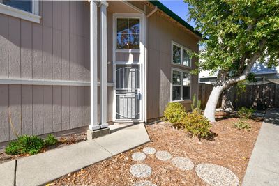 1547 Pinebrook Pl, Townhouse with 2 bedrooms, 1 bathrooms and 2 parking in Santa Rosa CA | Image 1