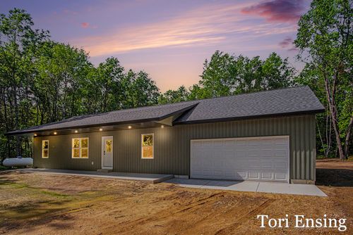 19828 Yankee Road, Reynolds Township, MI, 49329 | Card Image