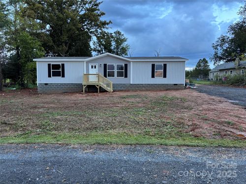 516 Lake Mullis Rd, Harmony, NC, 28634-9205 | Card Image