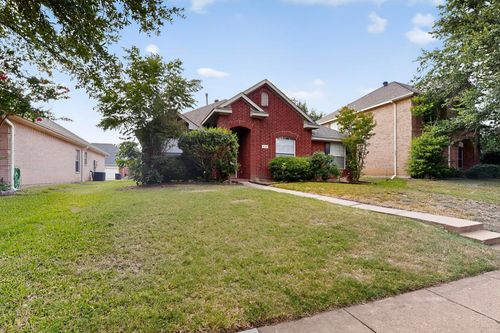 9229 Azinger Dr, Plano, TX, 75025-5030 | Card Image