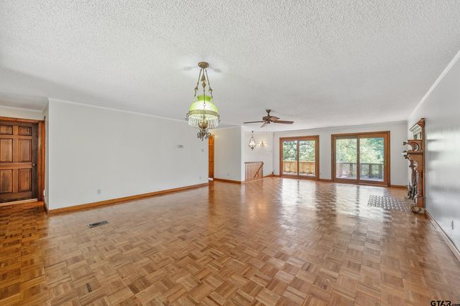 229 Hideaway Lane Central, House other with 4 bedrooms, 4 bathrooms and null parking in Hideaway TX | Image 29