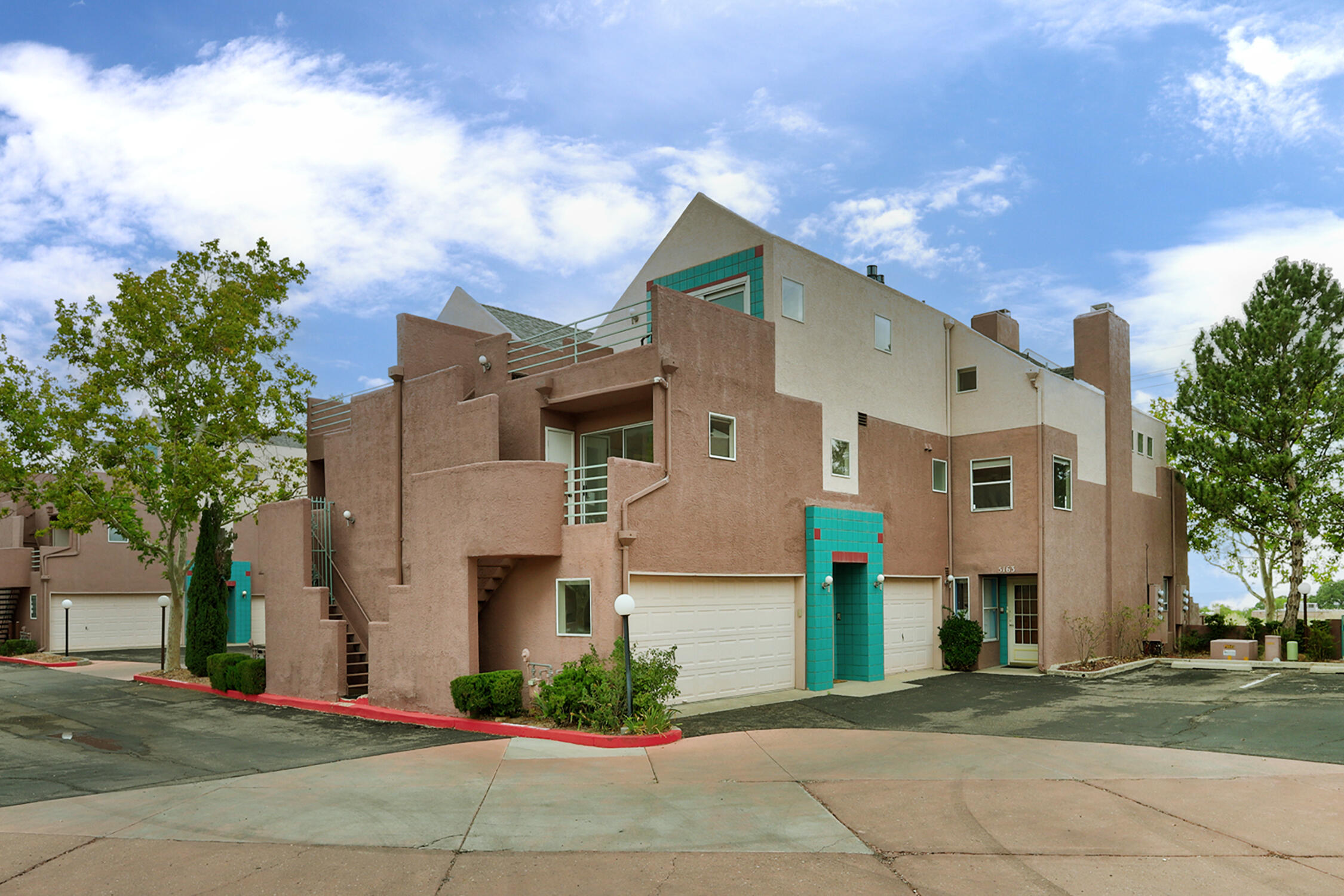 Glenwood Pointe Ln, Albuquerque, NM 87111