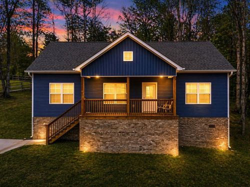 521 Lewis Ln, Charlotte, TN, 37036-2006 | Card Image