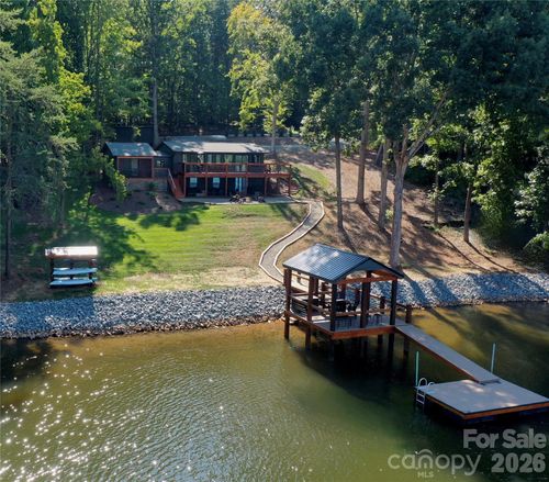 128 Wickford Ln, Mooresville, NC, 28117-6683 | Card Image