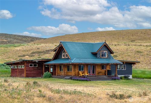 135 Hamilton Ranch Loop, Winthrop, WA, 98862-9150 | Card Image