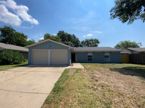 3519 Winslow Dr, Arlington, TX, 76015-3557 | Card Image