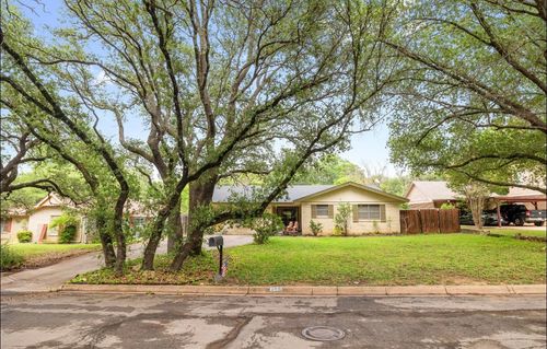 3904 Glenwood Dr, Brownwood, TX, 76801-6607 | Card Image