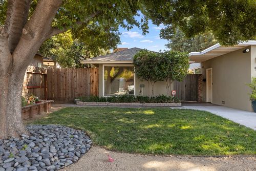 920 Hackberry Ave, Modesto, CA, 95350-5133 | Card Image