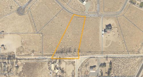 221 Angelina Cir, Wellington, NV, 89444-9511 | Card Image
