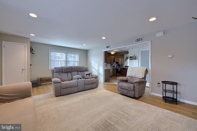 316 S 10 Th St, House other with 3 bedrooms, 2 bathrooms and null parking in AKRON PA | Image 10