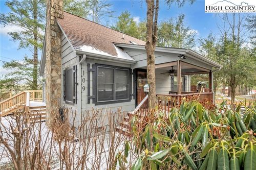 109 Mountain Ivy Ln, Boone, NC, 28607-6190 | Card Image