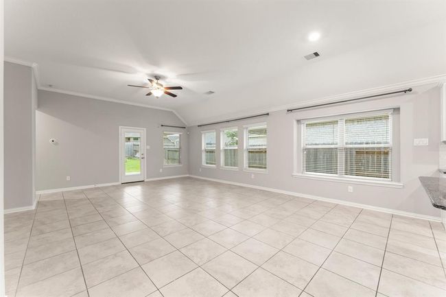 27918 Creek Flat Dr, House other with 3 bedrooms, 2 bathrooms and 2 parking in Spring TX | Image 15