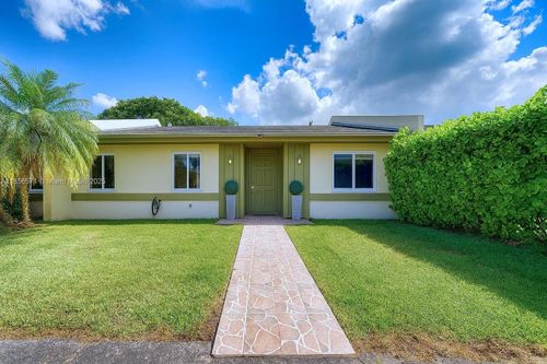 12343 Sw 111th Ln, Miami, FL, 33186-3718 | Card Image