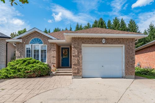 upper-18 Whittaker Crt, Guelph, ON, N1C1G1 | Card Image