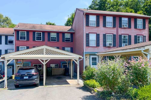 156-156 Rising Trail Dr, Middletown, CT, 06457-1673 | Card Image